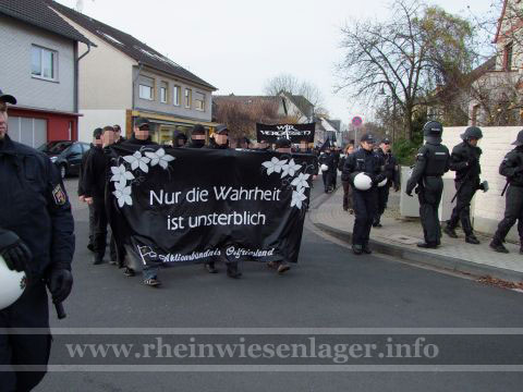 Trauermarsch Remagen 20.11.2010 - Bild 04 Trauermarsch Remagen 20.11.2010 - Bild 04