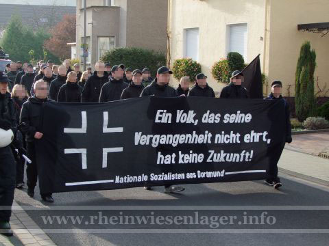 Trauermarsch Remagen 20.11.2010 - Bild 06 Trauermarsch Remagen 20.11.2010 - Bild 06